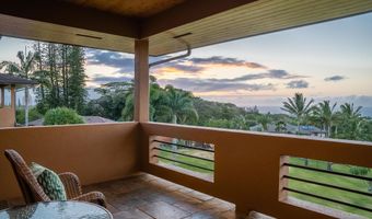 785 W Kuiaha Rd, Haiku, HI 96708