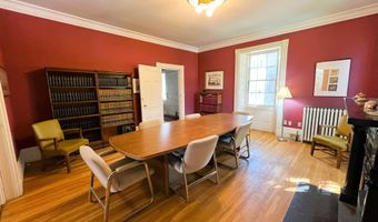 8 Crosby St, Augusta, ME 04330