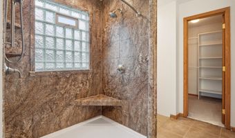 1308 9th Avenue Pl SE, Altoona, IA 50009