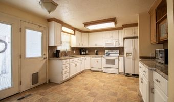 261 W PARK Ln N, Centerville, UT 84014