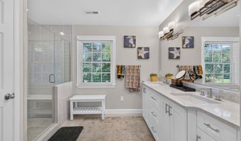 6720 NEWBOLD Dr, Bethesda, MD 20817