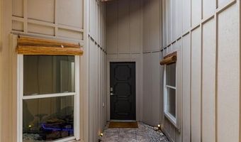 14902 Le Grande Dr, Addison, TX 75001