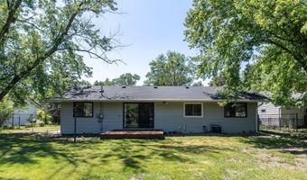 991 Cortland Dr, Apple Valley, MN 55124