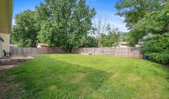 4015 Clarendon St, Bel Aire, KS 67220