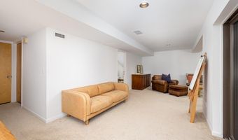 12 Haverhill Ct, Ann Arbor, MI 48105