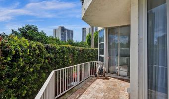 3500 Mystic Pointe Dr 105, Aventura, FL 33180