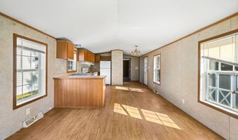 751 Washington St 32, Auburn, MA 01501