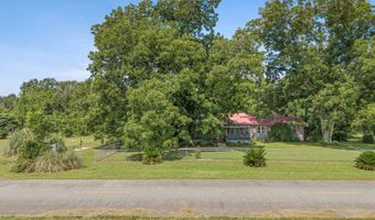 5709 Grove Rd, Bascom, FL 32423