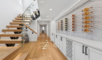 510 Abrahams Path, Amagansett, NY 11930