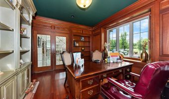 2086 Valleyview Dr, Ann Arbor, MI 48105