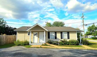 306 Boulevard Dr, Bainbridge, GA 39819