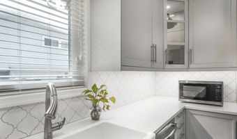 2207 PINNEBERG Ave, Rockville, MD 20851