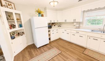 203 N Cross St, Angola, IN 46703