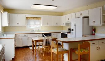15 Ash Hill Ct, Batesville, IN 47006