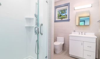 13 Kellogg St, Brookfield, CT 06804