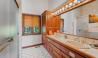 1999 Tolman Creek Rd, Ashland, OR 97520