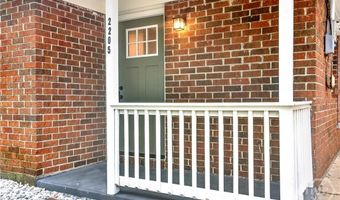 2205 Iowa St, Savannah, GA 31404