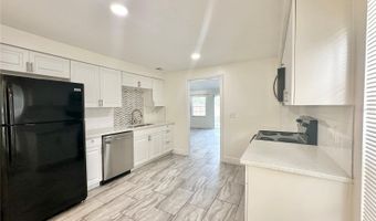 122 S BULOVA Dr, Apopka, FL 32703
