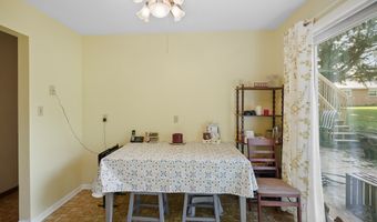 1315 Lake Dr, Ashland, OH 44805