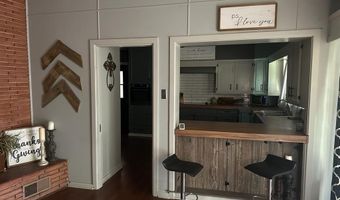 955 Jefferson St E, Sulphur Springs, TX 75482