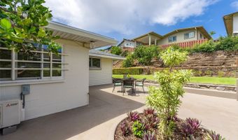 3483 Ala Hinalo St, Honolulu, HI 96818