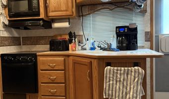 29 B St, Cascade, ID 83611