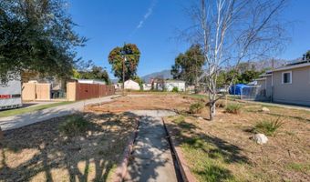 343 W Woodbury Rd, Altadena, CA 91001