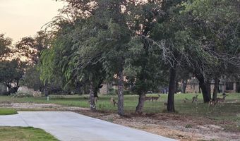 105 PIONEER Trl, Adkins, TX 78101
