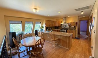 35 College St, Cornwall, CT 06759