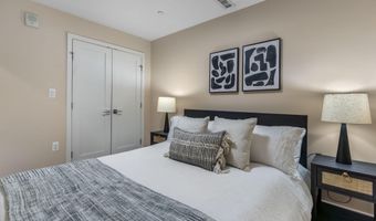 37 L St SE 803, Washington, DC 20003