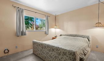 16832 Bunny Ln, Anderson, CA 96007