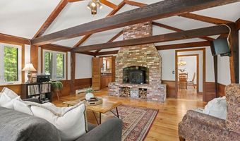 12 Lord Jeffrey Dr, Amherst, NH 03031