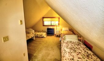 198 HOODS POINT Rd, Basye, VA 22810