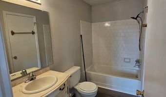33 FIELDSTONE Ct, Dover, DE 19904