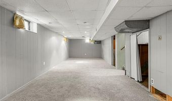 9299 Becker Ave, Allen Park, MI 48101