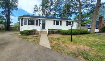 16 Fyffe Ave, Cranston, RI 02920