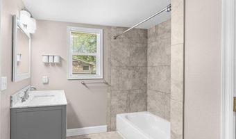 802 F St, Barling, AR 72923