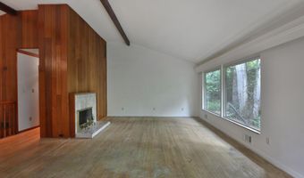519 E Cooke Rd, Columbus, OH 43214