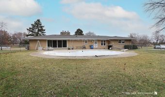 20 W371 Diversey Ave, Addison, IL 60101