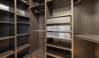 8905 HEMPSTEAD Ave, Bethesda, MD 20817