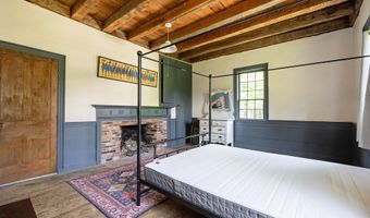 1199 Goss Hill Rd, Barnet, VT 05821