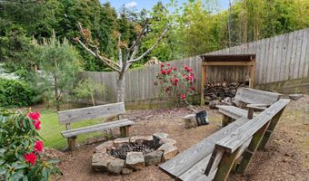 905 BARBRA Ln, Brookings, OR 97415