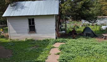 815 S 358th St, Avoca, NE 68307