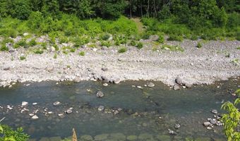 759 Young's Corners Rd, Amsterdam, NY 12010