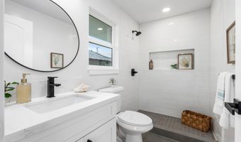 1237 Nanialii St, Kailua, HI 96734