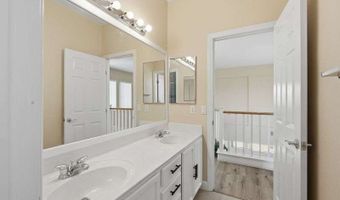 10464 Calico Pines Ave, Las Vegas, NV 89135