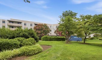7501 DEMOCRACY Blvd 339, Bethesda, MD 20817