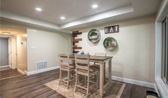 2730 Chelsea Dr, Akron, OH 44312