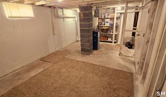 64 4th St, Bristol, CT 06010