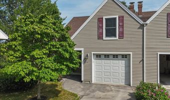 51 Dockside Ln, Belfast, ME 04915